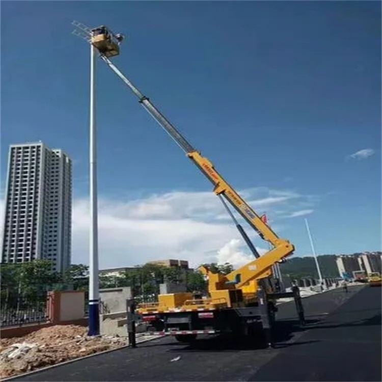 博兴维修路灯的曲臂升降车出租