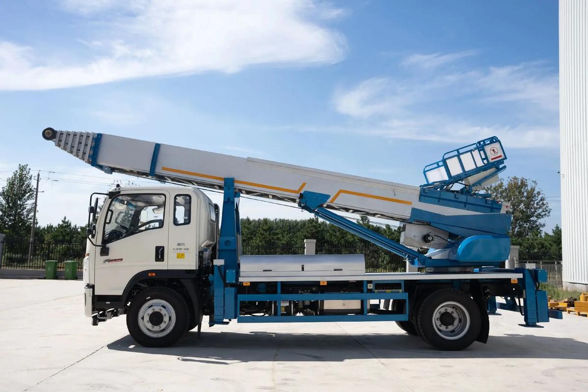 博兴云梯上料车租赁费用